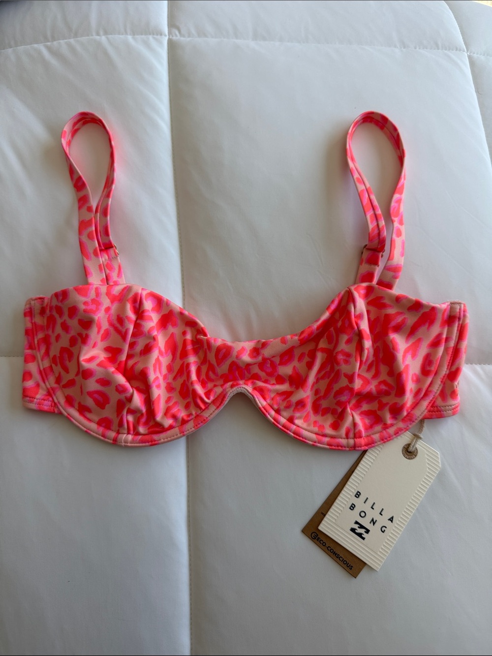 NWT Billabong Bikini Top